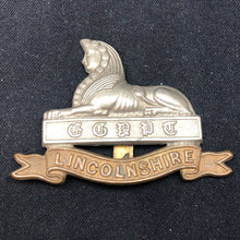 Load image into Gallery viewer, Original WW2 British Army Cap Badge - Royal Lincolnshire Regiment - The Militaria Shop
