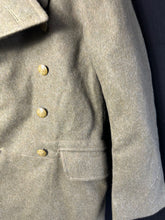 Charger l&#39;image dans la galerie, Original British Army Soldiers Greatcoat 1951 Pattern - 41&quot; Chest
