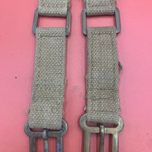 Charger l&#39;image dans la galerie, Original WW2 British Army 37 Pattern Webbing Brace Adaptors Pair
