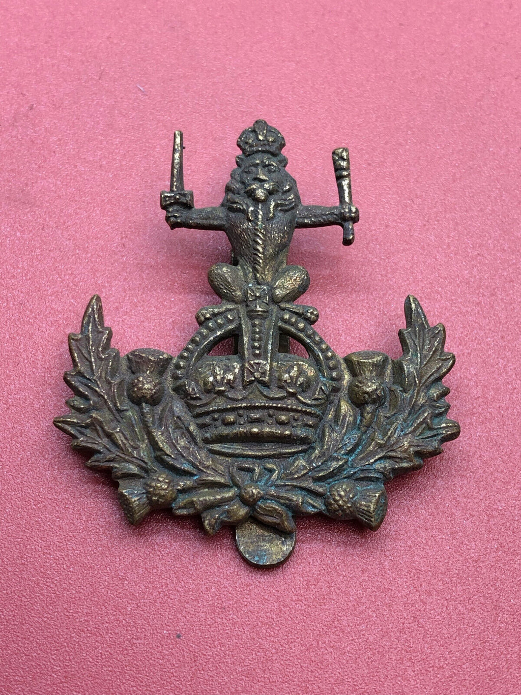 Original WW2 British Army The Queen's Own Royal Glasgow Yeomanry Cap Badge