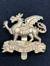 Charger l&#39;image dans la galerie, Original WW2 British Army Buffs (Royal East Kent Regiment) Cap Badge
