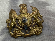 Charger l&#39;image dans la galerie, Original WW1 / WW2 British Army General Service Officer&#39;s Brass Collar Badge
