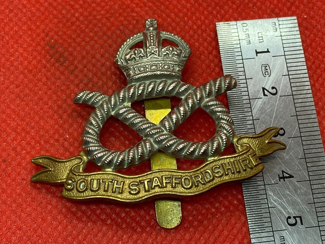 Original British Army WW1 / WW2 - South Staffordshire Regiment Cap Badge