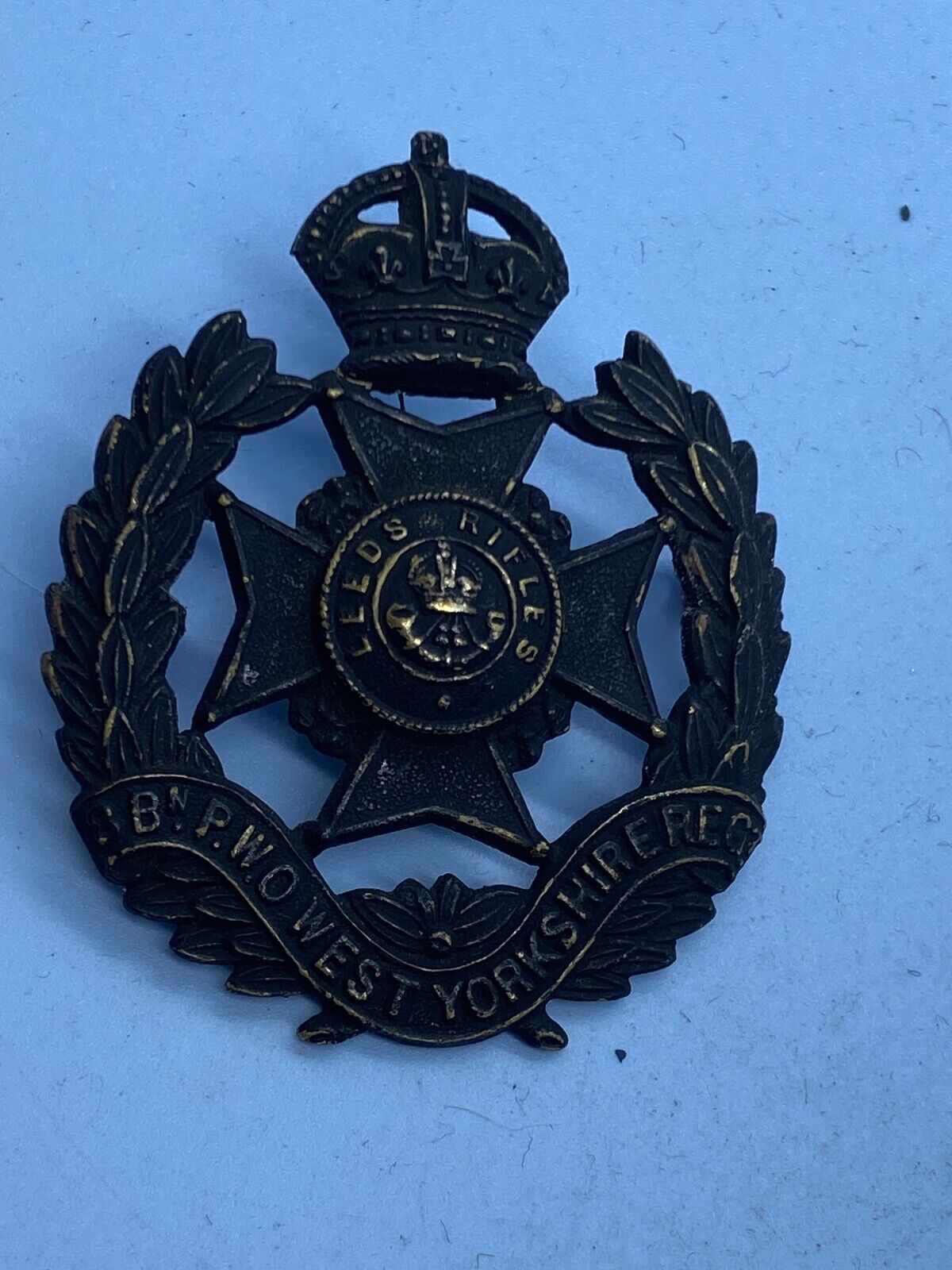 Original British Army 8th Btn Prince Wales's Own West Yorkshire Regt Cap Badge - The Militaria Shop