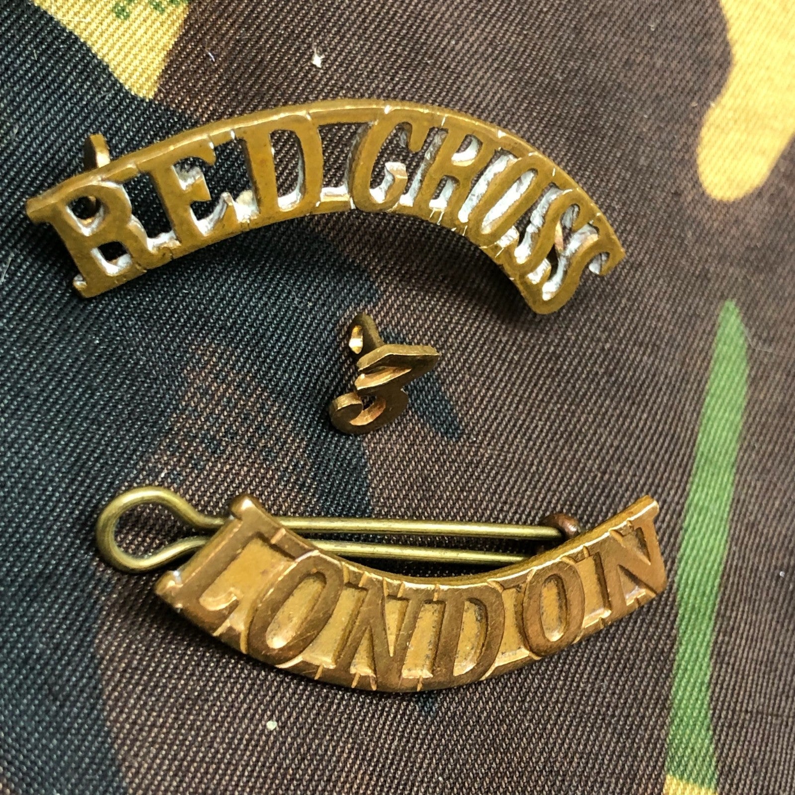 Original WW1 British Army Red Cross Shoulder Title - London - The Militaria Shop