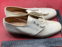 Load image into Gallery viewer, Original WW2 British Army Women&#39;s White Summer Shoes - ATS WAAF FANY - Size 245s
