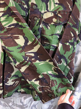 Charger l&#39;image dans la galerie, Genuine British Army DPM Camouflaged Combat Jacket Smock - 38&quot; Chest
