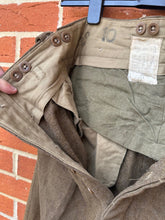 Charger l&#39;image dans la galerie, Original British Army Battledress Trousers - Size 10 - 32&quot; Waist
