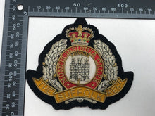 Charger l&#39;image dans la galerie, British Army Bullion Embroidered Blazer Badge - The Suffolk Regiment
