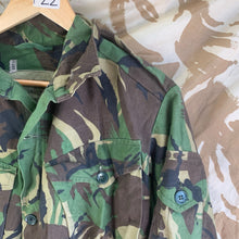 Lade das Bild in den Galerie-Viewer, Genuine British Army Smock Combat Jungle DPM Camouflage - Size 170/96
