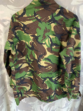 Load image into Gallery viewer, Genuine British Army Lightweight Combat Smock Jacket - Size 170/104
