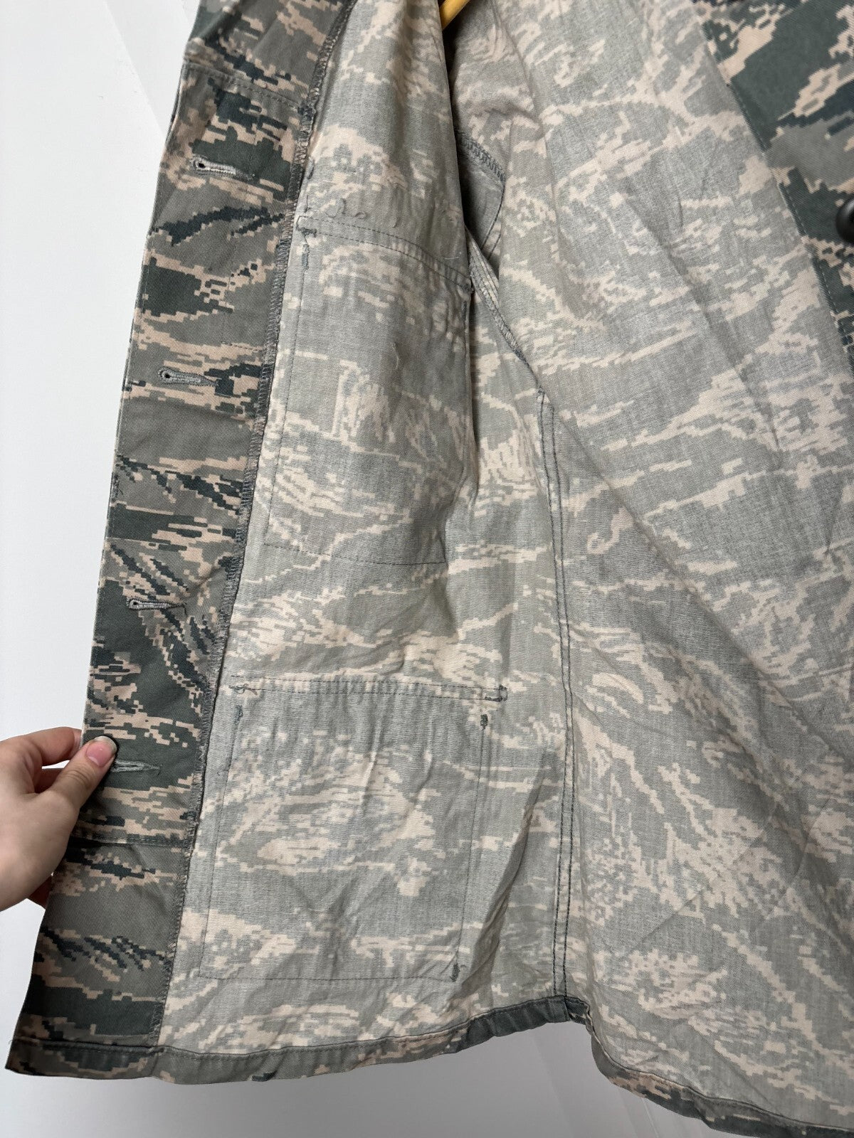 Surplus US Air Force UCP Uniform Jacket 8R - The Militaria Shop