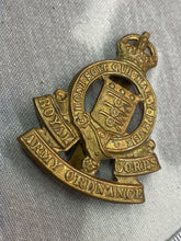 Load image into Gallery viewer, Original British Army WW1 / WW2 Royal Army Ordnance Corps Cap Badge
