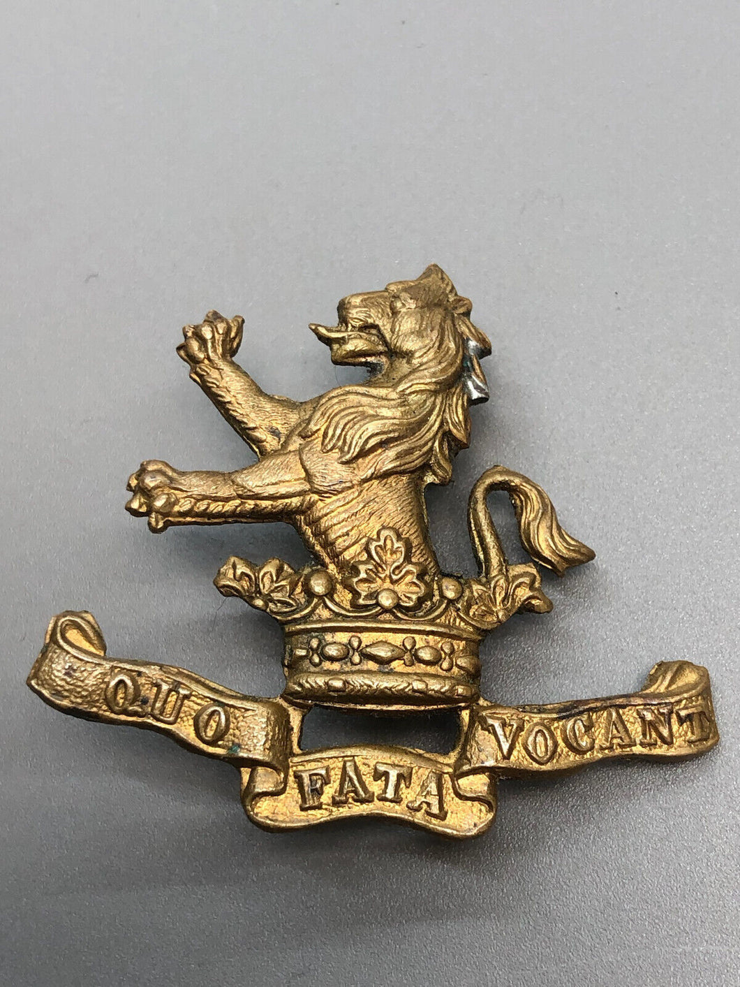 Original WW2 British Army 7th (Princess Royal’s) Dragoon Guards  Cap Badge