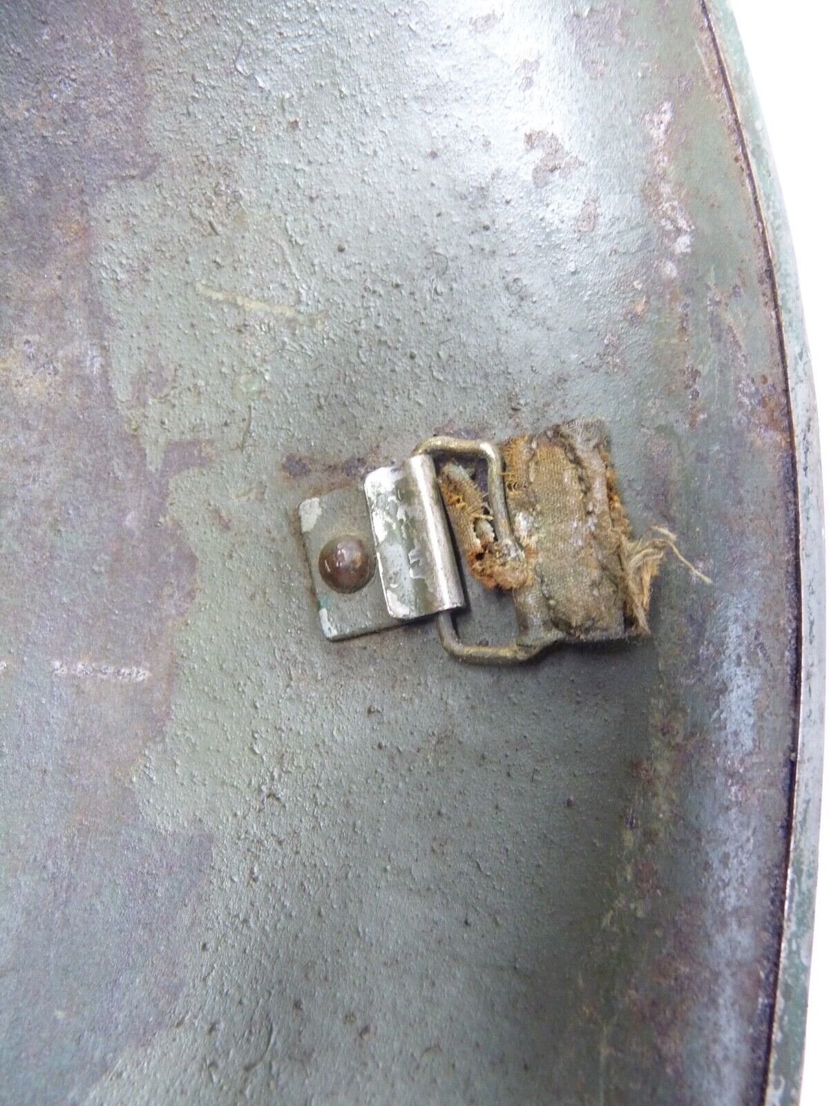 Mk3 Canadian / British Army Original WW2 Turtle Helmet High Rivet - The Militaria Shop
