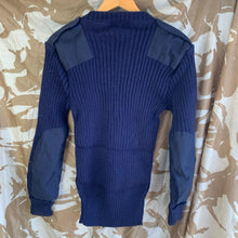 Lade das Bild in den Galerie-Viewer, Genuine British RAF Royal Navy Blue Wool V-Neck Pullover Jersey - 94cm Chest
