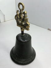 Charger l&#39;image dans la galerie, Original WW1 British Navy HMS Victory Trench Art Bronze Bell
