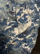 Charger l&#39;image dans la galerie, U.S. Navy NWU Type 1 Blue Digital Camouflage Combat Jacket - 45&quot; Chest - The Militaria Shop
