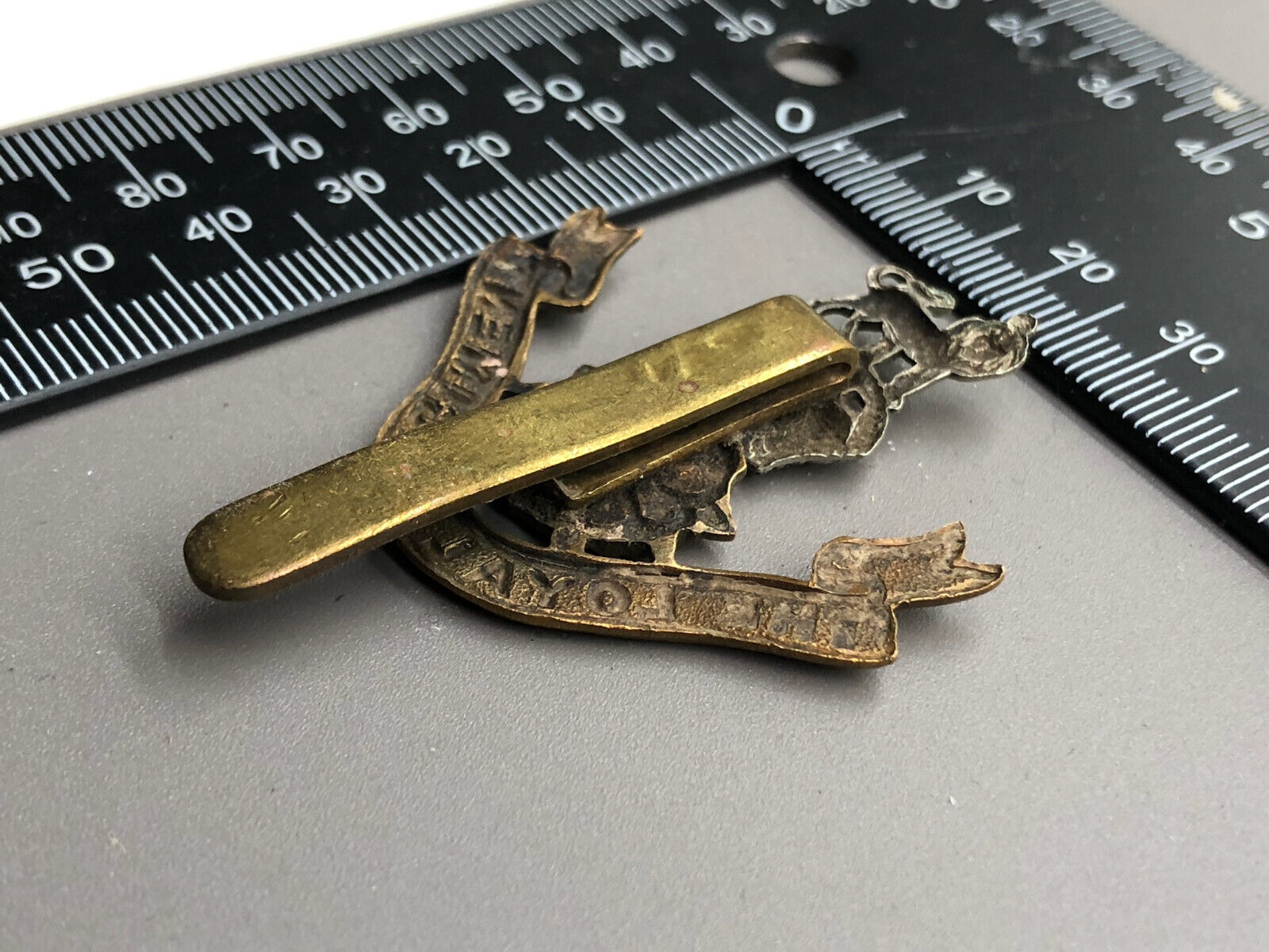 Original WW2 British Army The Loyal Regiment Cap Badge - The Militaria Shop
