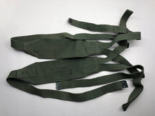 Charger l&#39;image dans la galerie, Original WW2 British Army 44 Pattern Equipment Y Straps / Cross Straps - 1945
