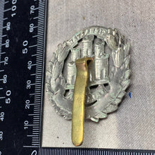 Load image into Gallery viewer, Original WW2 British Army Cap Badge - Northamptonshire Regiment
