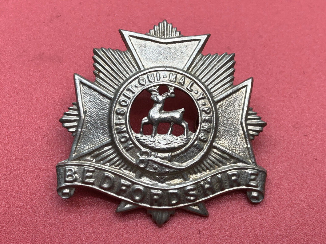 Original WW2 British Army Bedfordshire Regiment Cap Badge