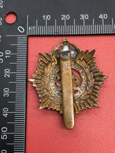 Load image into Gallery viewer, Original WW1 / WW2 British Army Kings Crown Cap Badge - RASC Army Service Corps
