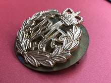 Load image into Gallery viewer, Genuine British Royal Air Force RAF Cap Badge
