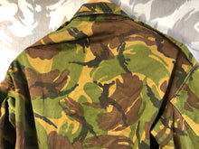 Load image into Gallery viewer, Genuine British Army Early Pattern DPM Combat Jacket Smock - 190/104
