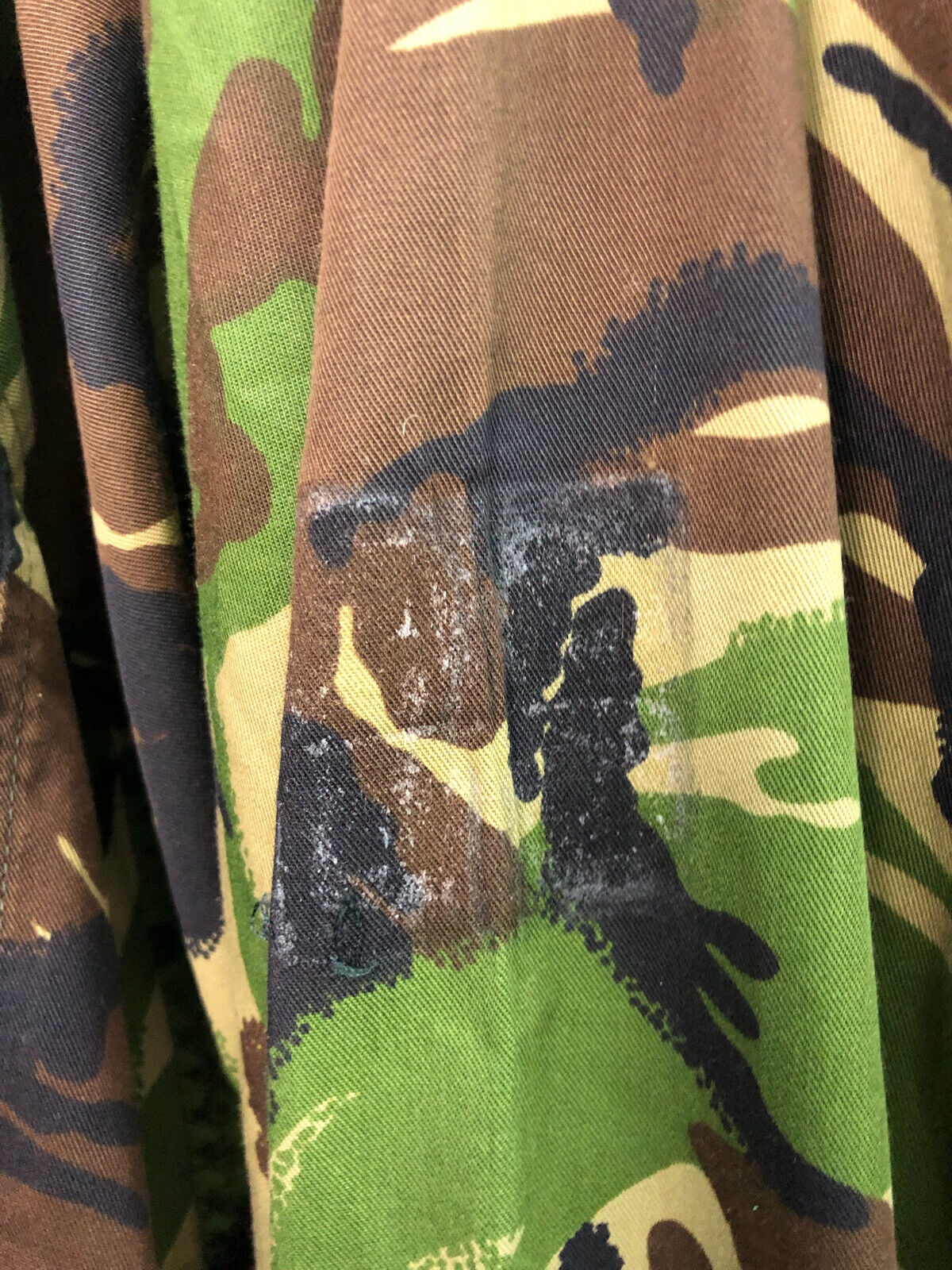 Genuine British Army Camouflage DPM Lightweight Jacket - Size 170/96 - The Militaria Shop