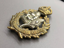 Load image into Gallery viewer, Original WW1 British Army Cap Badge - Queen&#39;s Own Worcestershire Hussars
