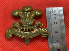 Charger l&#39;image dans la galerie, Original British Army WW1 - 10th Royal Hussars Cap Badge
