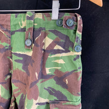 Load image into Gallery viewer, Genuine British Army DPM Camouflaged Combat Trousers Lightweight - Size 80/76/92
