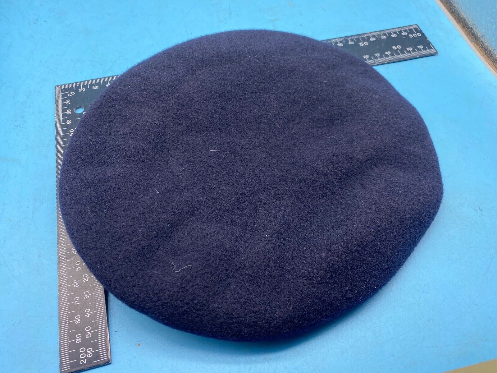 Original British Army Blue Beret - Wool Knitted Dark Blue - Size 52 - The Militaria Shop