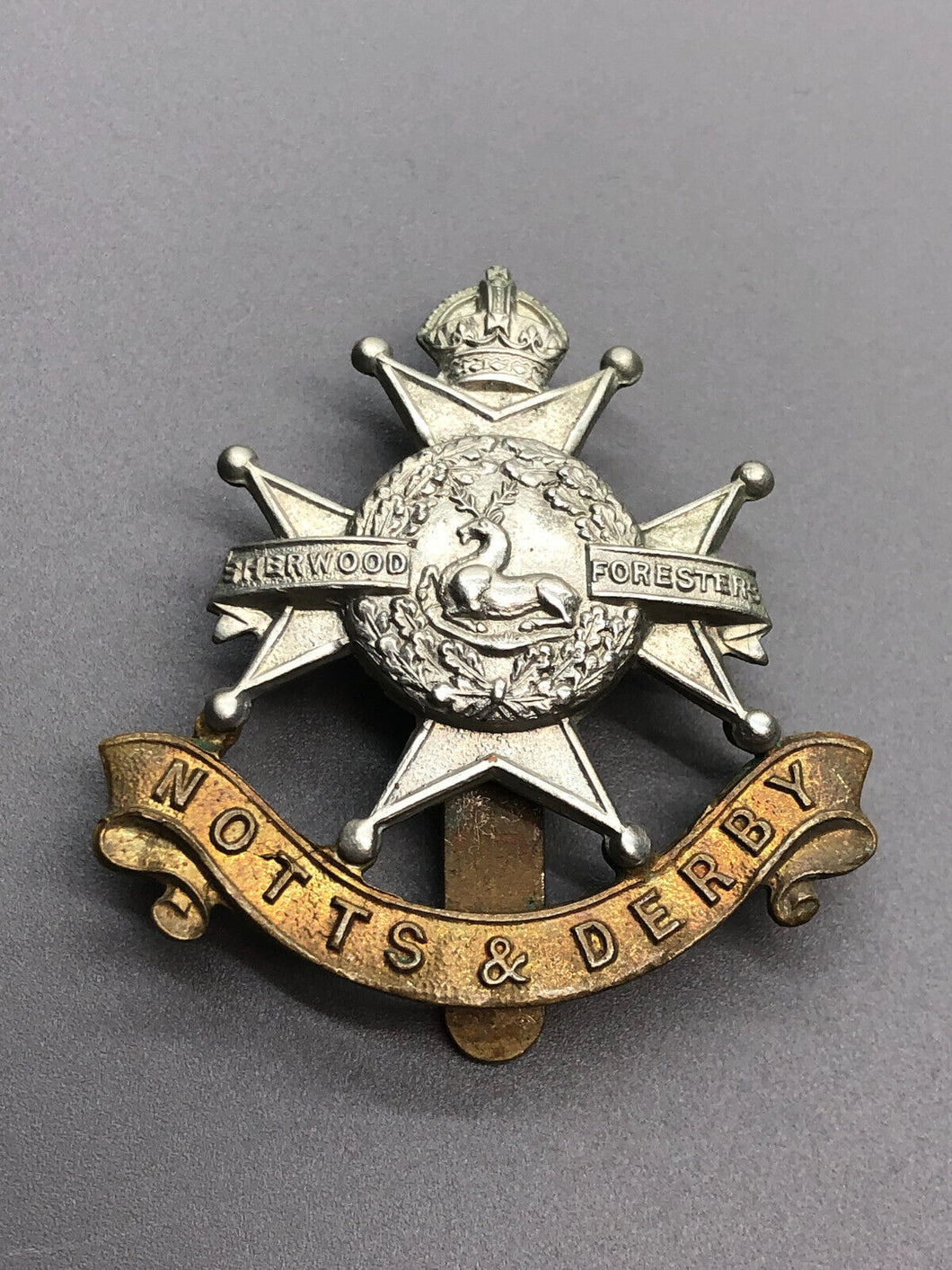 Original WW2 British Army Notts & Derby Regimental Cap Badge