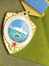 Charger l&#39;image dans la galerie, 1980&#39;s/90&#39;s Era Soviet Naval Mariner&#39;s Award / Badge in Excellent Condition
