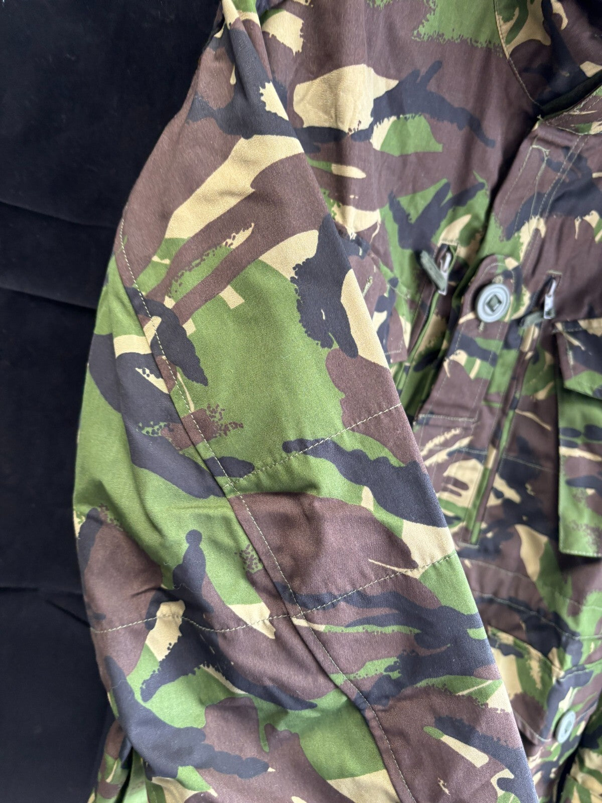 British Army DPM Camouflaged jacket Smock Windproof -Size 160/96 - The Militaria Shop