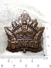 Load image into Gallery viewer, Original WW1 / WW2 Canadian Army Bronze Collar / Cap Badge
