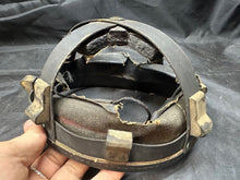 Charger l&#39;image dans la galerie, Original WW2 British Army Mk2 Helmet Liner &amp; Fittings Set - Size 7 - 1939 Dated
