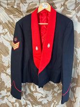 Lade das Bild in den Galerie-Viewer, Original British Army Mess Dress Red Trim RAOC Ordnance Corps Jacket
