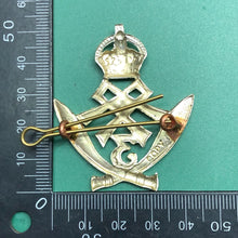 Load image into Gallery viewer, WW2 British Army Cap Badge Copy - 3rd Queen Alexandra&#39;s Own Gurkha Rifles
