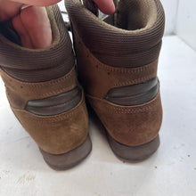 Load image into Gallery viewer, British Army Surplus Brown Leather Combat Boots - Iturri - Size UK 8 L - The Militaria Shop
