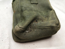 Charger l&#39;image dans la galerie, Original WW2 Canadian Army 37 Pattern Bren Pouch - Used Condition
