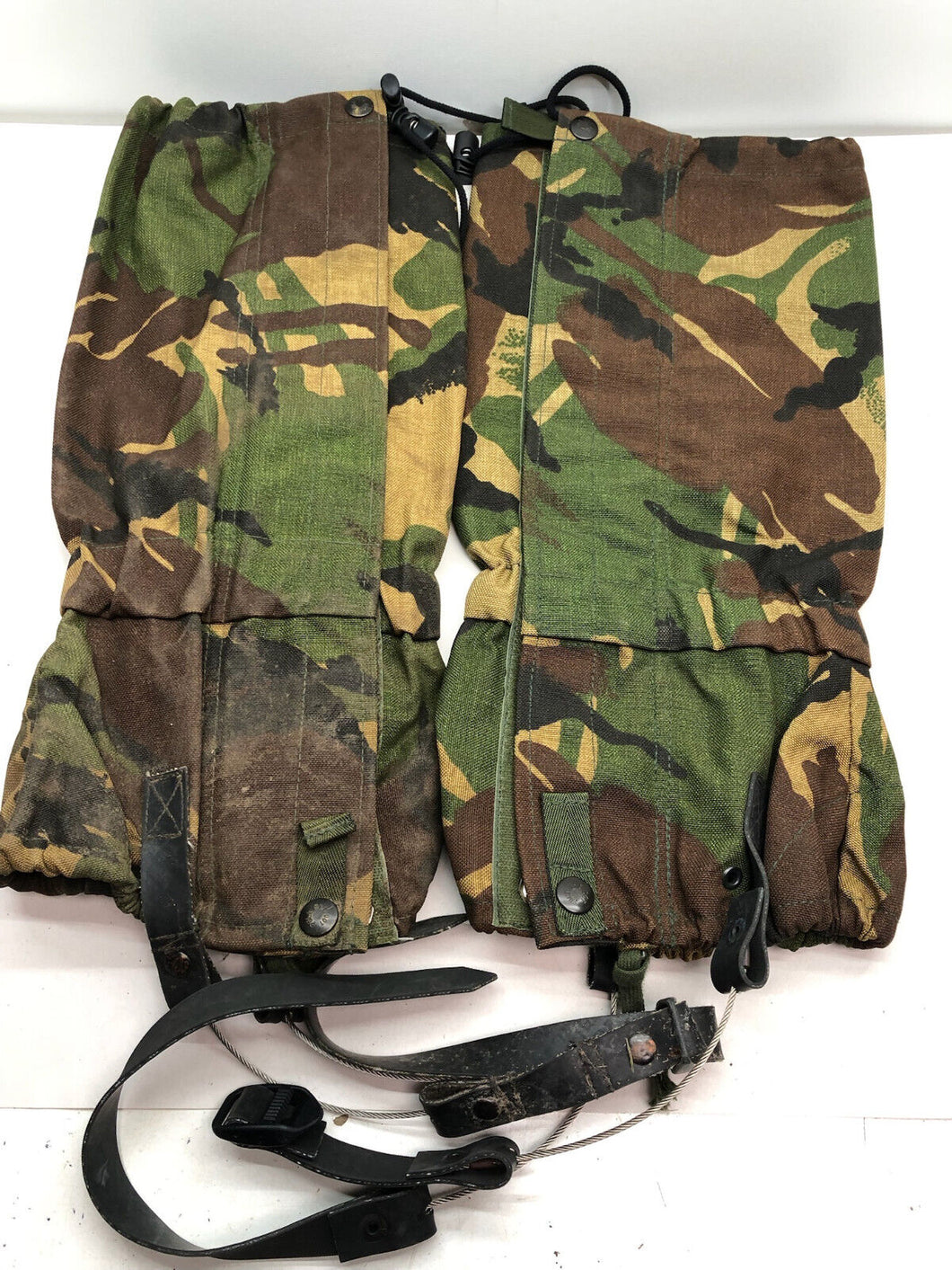 Genuine British Army DPM Camouflaged Gaiters - Size Standard