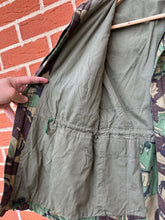 Load image into Gallery viewer, Original British Army 1968 Pattern Combat Smock Jacket - 34&quot; Chest - Unusual
