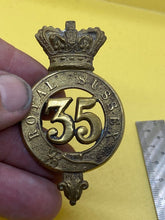 Load image into Gallery viewer, Original British Army - Victorian 35th Royal Sussex Glengarry Cap Badge
