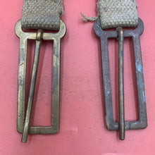 Charger l&#39;image dans la galerie, Original WW2 British Army 37 Pattern Webbing Brace Adaptors Pair
