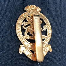 Load image into Gallery viewer, Genuine British Army Cap Badge - Queen&#39;s Regiment - The Militaria Shop
