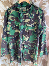 Lade das Bild in den Galerie-Viewer, Genuine British Army Smock Combat Jungle DPM Camouflage - Size 170/96
