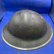 Lade das Bild in den Galerie-Viewer, Original WW2 Mk2 British Army Brodie Combat Helmet
